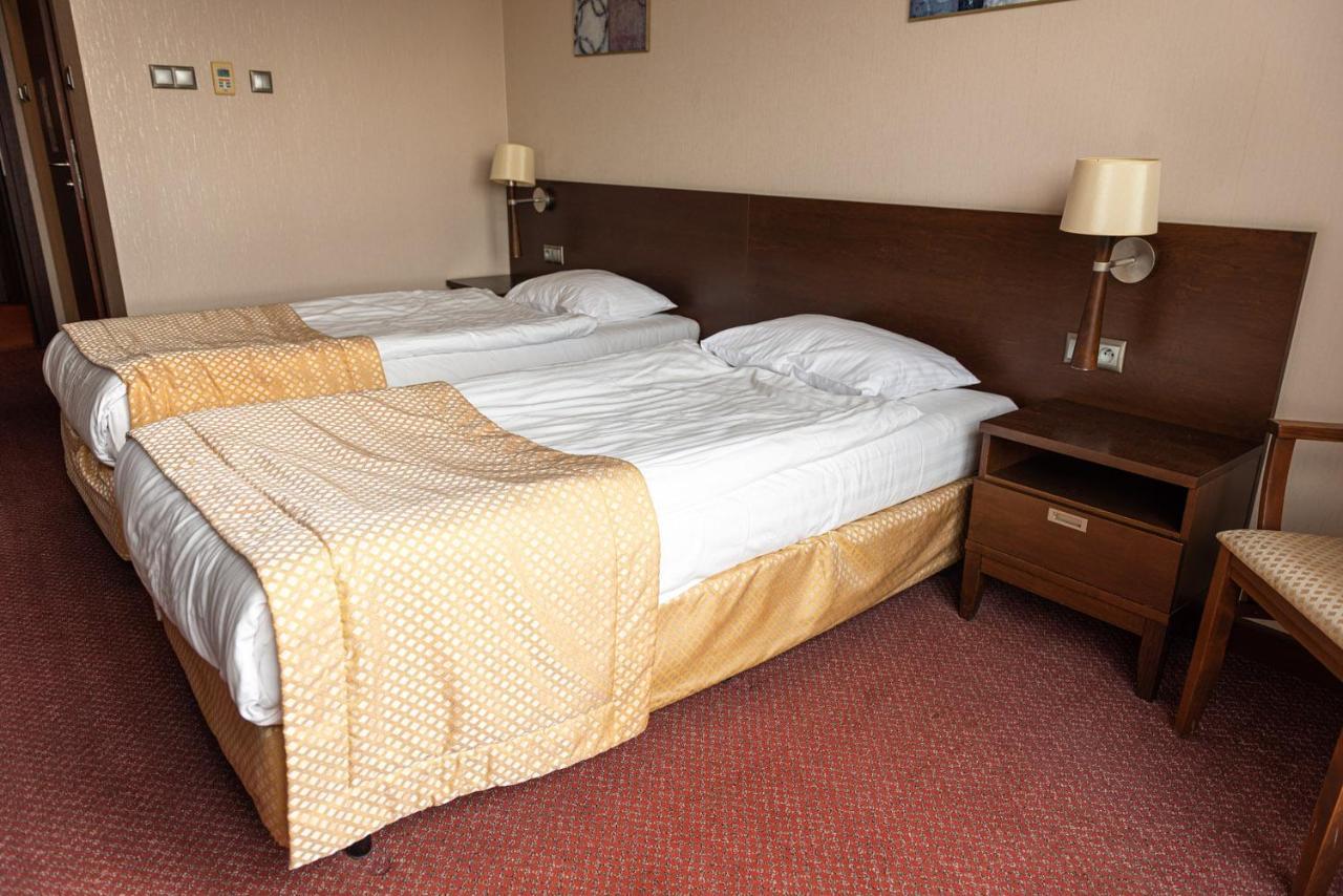 Hotel Mop Olesnica Mala Kurowskie Chalupy Eksteriør bilde